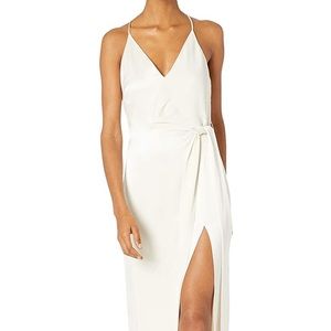 Halston Heritage Women's Sleeveless V Neck Gown